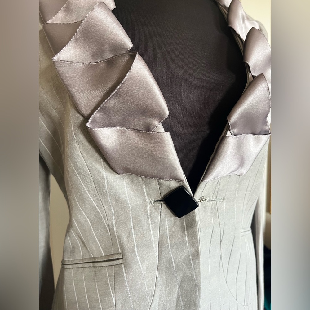 Vintage Emporio Armani Pinstripe Skirt Suit Set – Ruffle Trim IT 42/40 - Picture 9 of 11